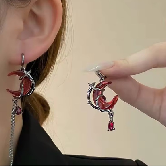 Gothic Red Blood Moon Earrings - Picture 3 of 16